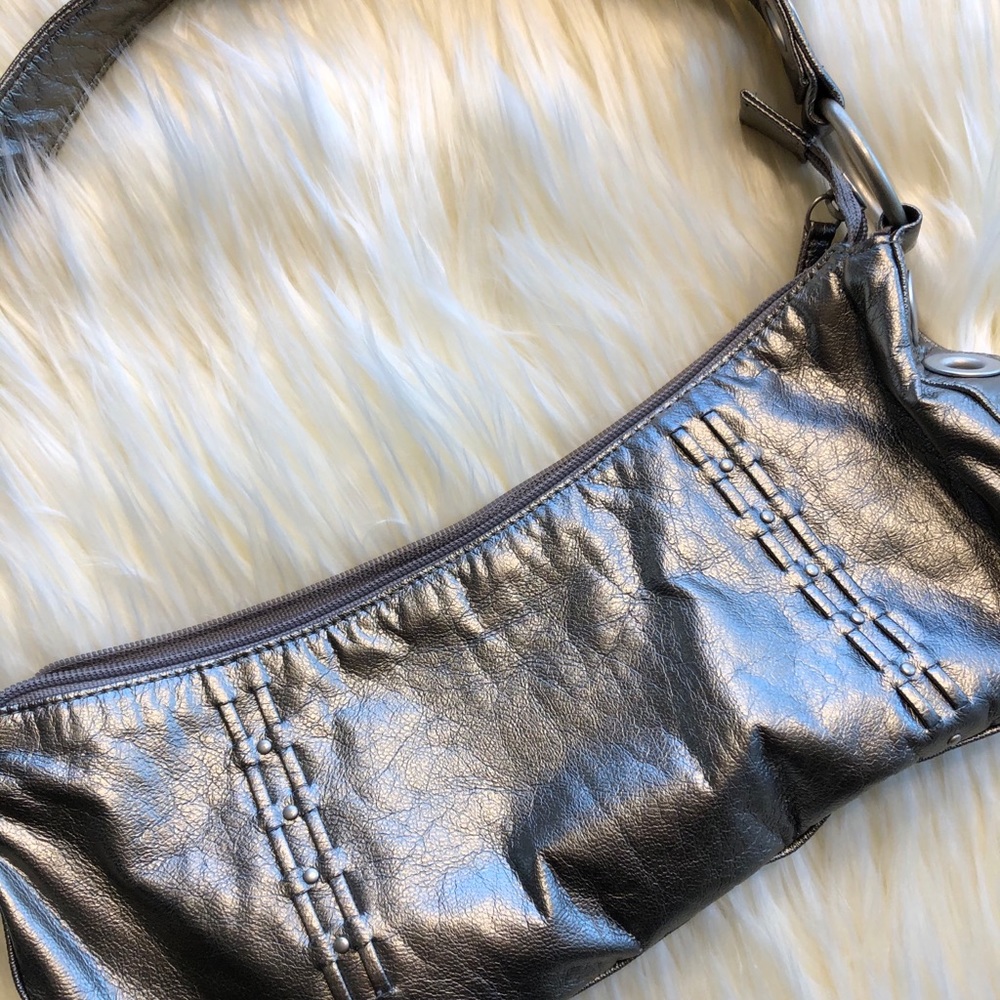 👠 Vintage XOXO Silver Pewter Bag